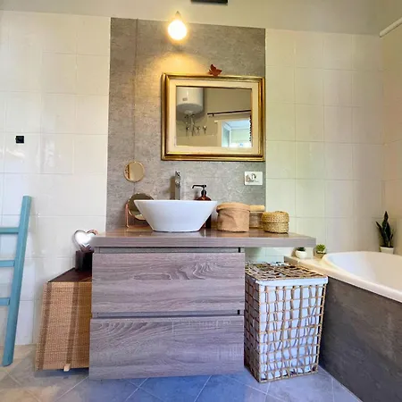 Ombre Di Acqua, Artistic In The Heart Of The * Tempio Pausania