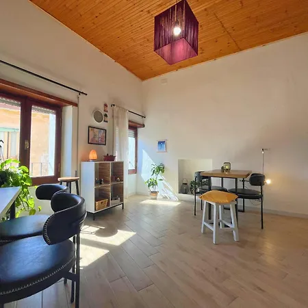 Ombre Di Acqua, Artistic In The Heart Of The Apartment